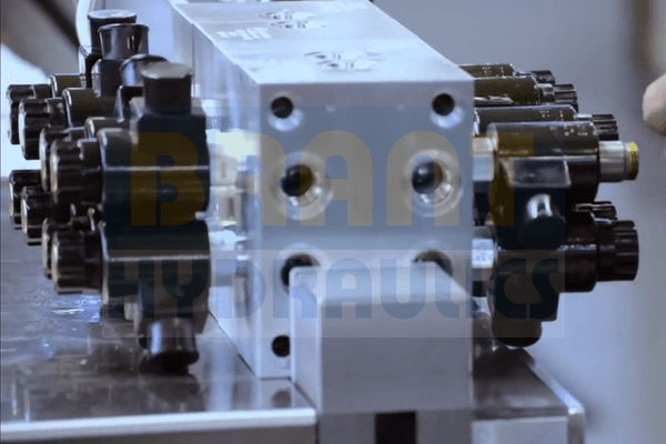 hydraulic manifold