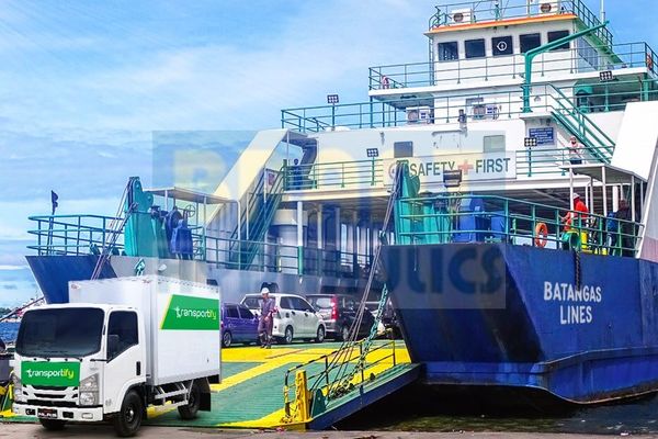 RORO (roll-on /roll-off) heavy freight shipping og